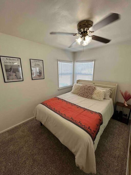 Entire Home By Newport Beach, Disneyland And Sna! Коста Меса Экстерьер фото